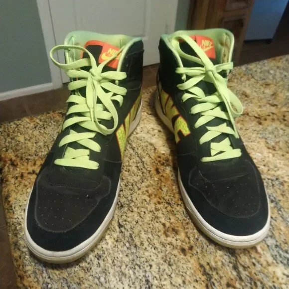Rare Nike Men's Big Nike High Retro Black Neon Green Sneakers Size 13 366726-071